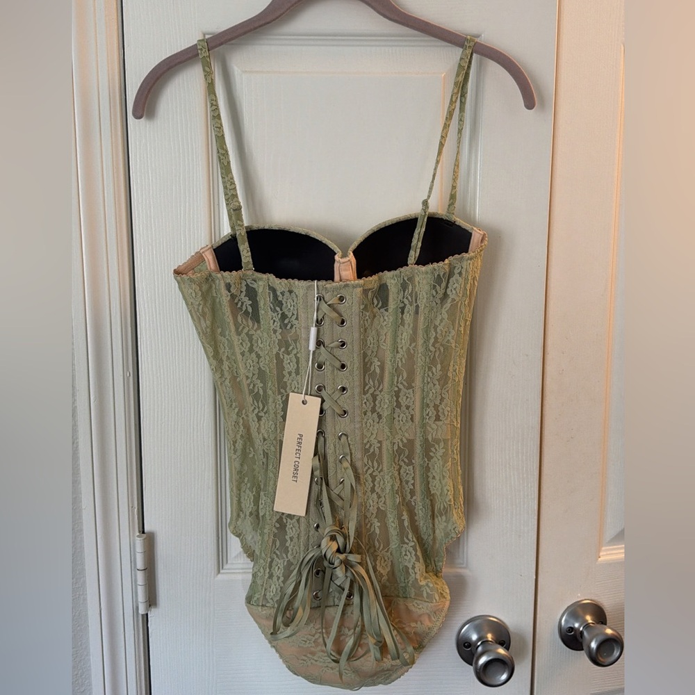 Perfect Corset Lace Bodysuit in Moss - Picture 10 of 13